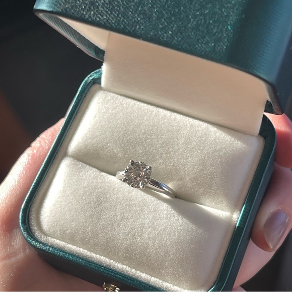 Real natural diamond ring with white gold - Picture 3 of 4